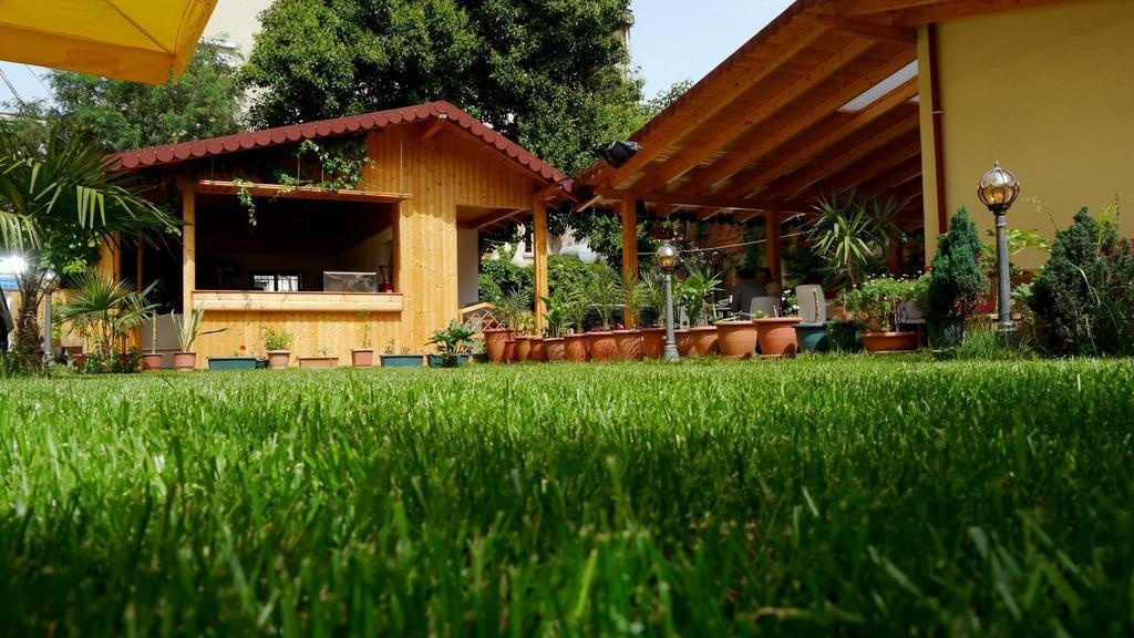 טיראנה Kruja Hotel מראה חיצוני תמונה