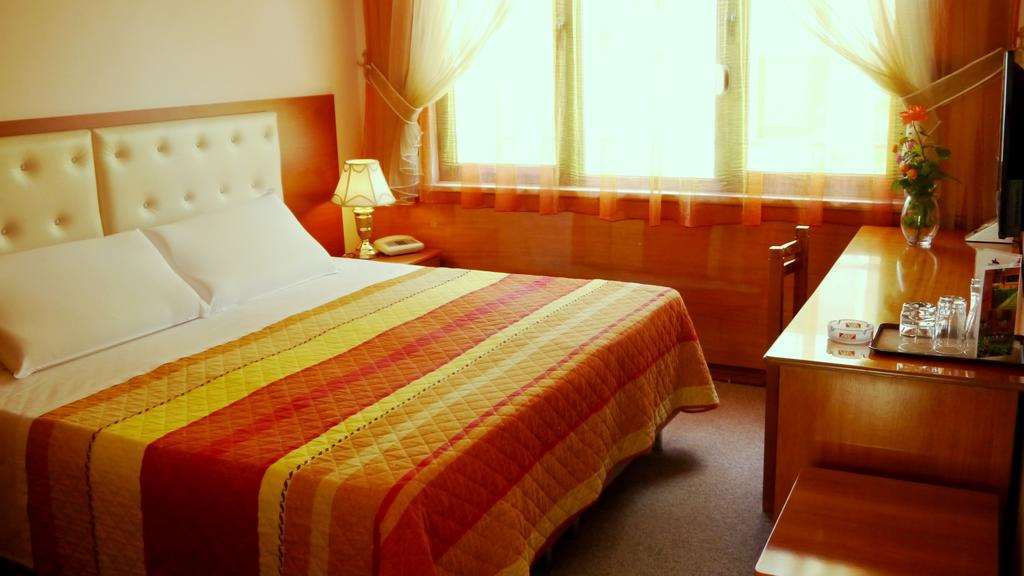 טיראנה Kruja Hotel חדר תמונה